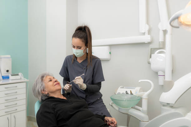 Best Emergency Tooth Extraction in Poydras, LA